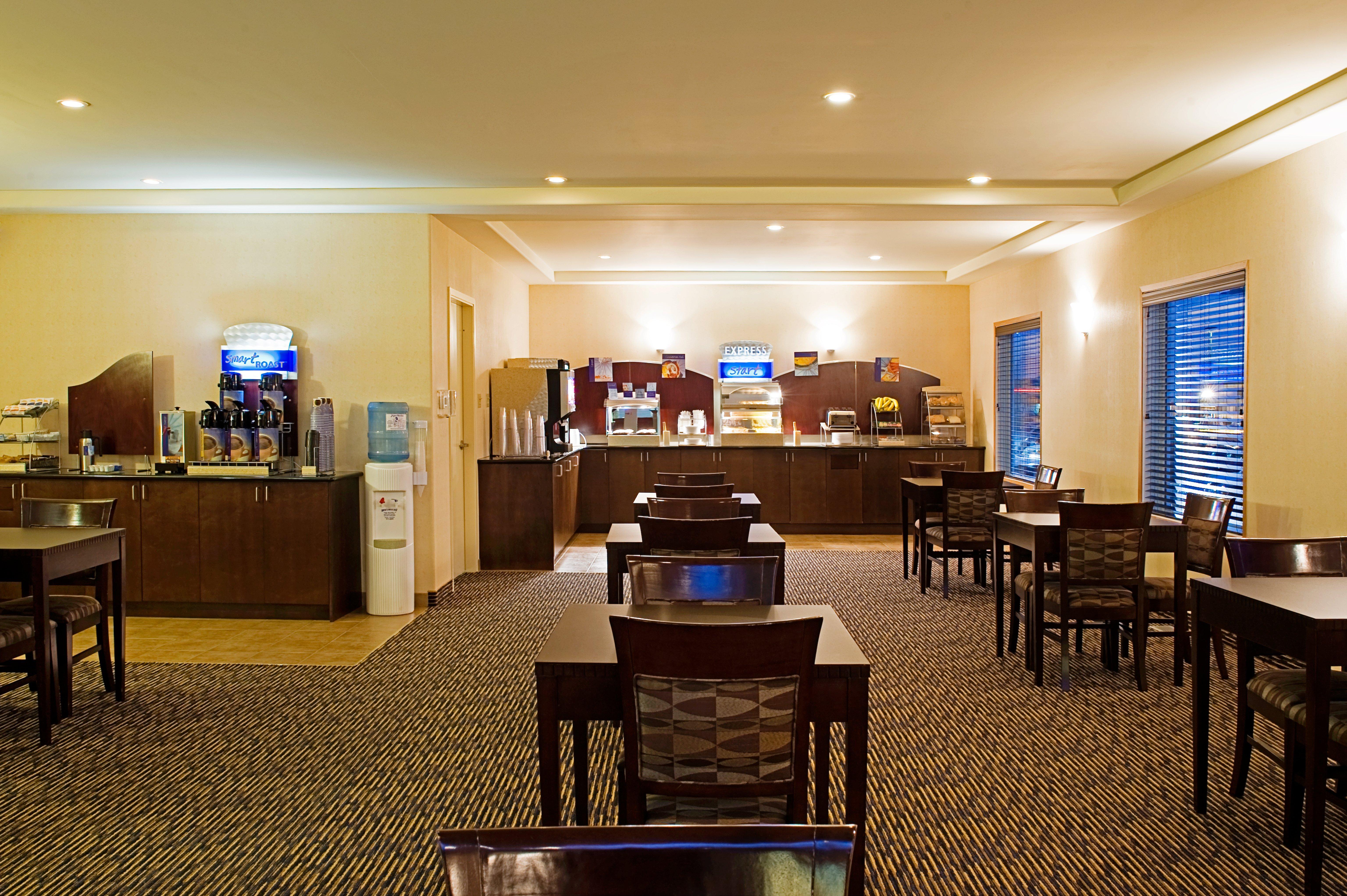 Holiday Inn Express & Suites-Regina-South By Ihg Buitenkant foto