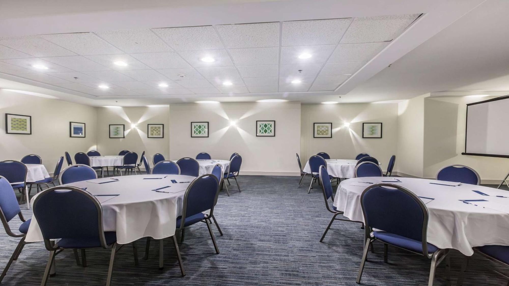 Holiday Inn Express & Suites-Regina-South By Ihg Buitenkant foto