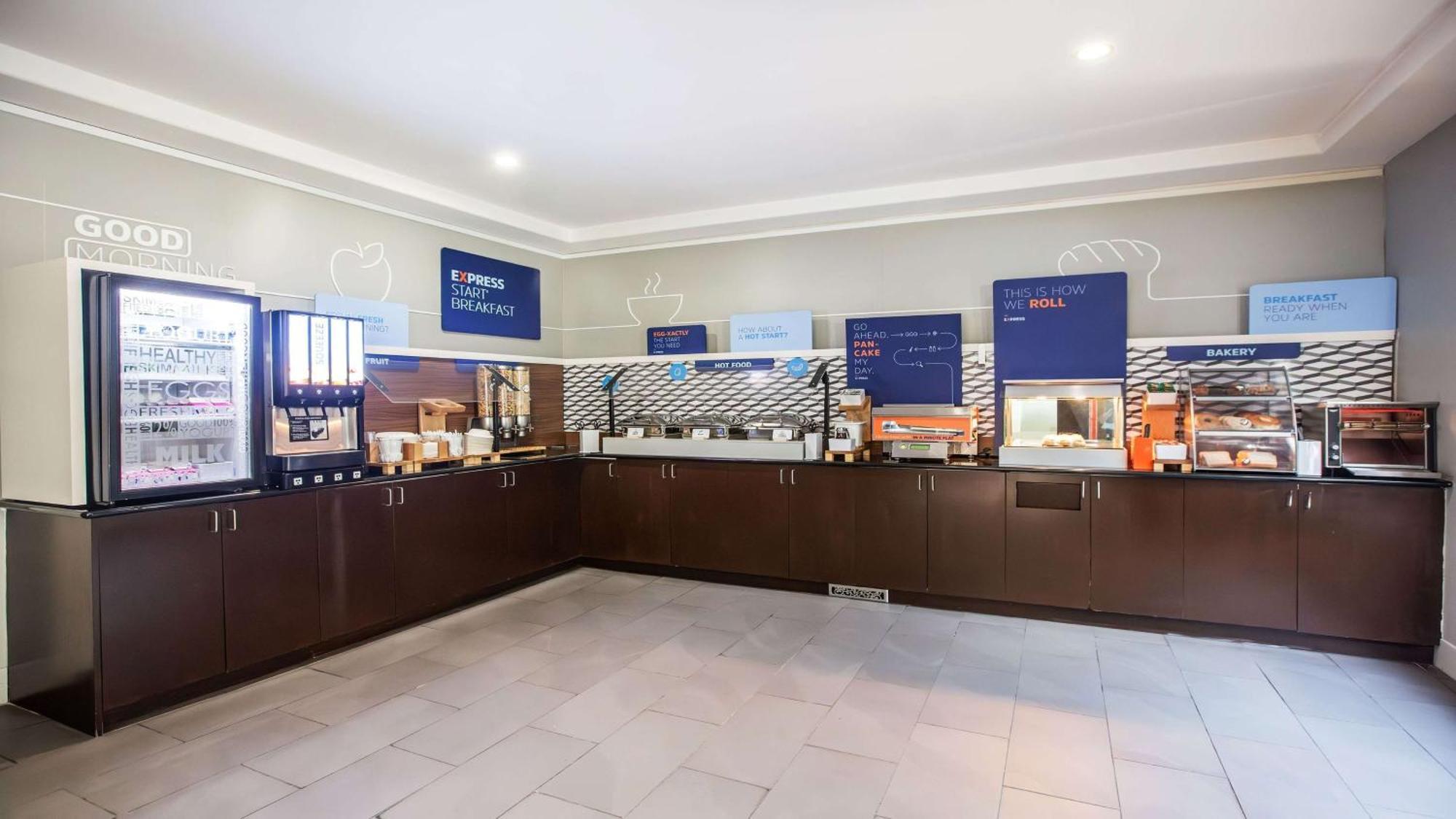 Holiday Inn Express & Suites-Regina-South By Ihg Buitenkant foto