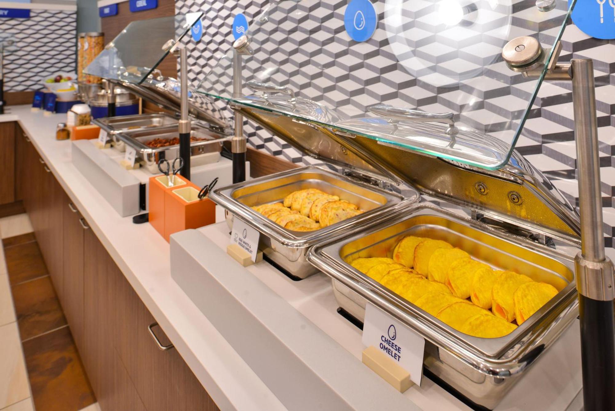 Holiday Inn Express & Suites-Regina-South By Ihg Buitenkant foto
