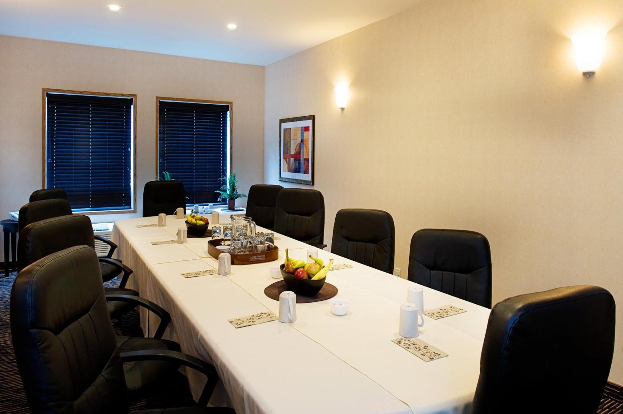 Holiday Inn Express & Suites-Regina-South By Ihg Buitenkant foto