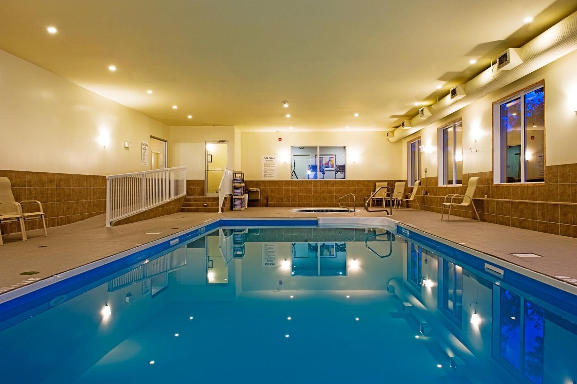 Holiday Inn Express & Suites-Regina-South By Ihg Buitenkant foto